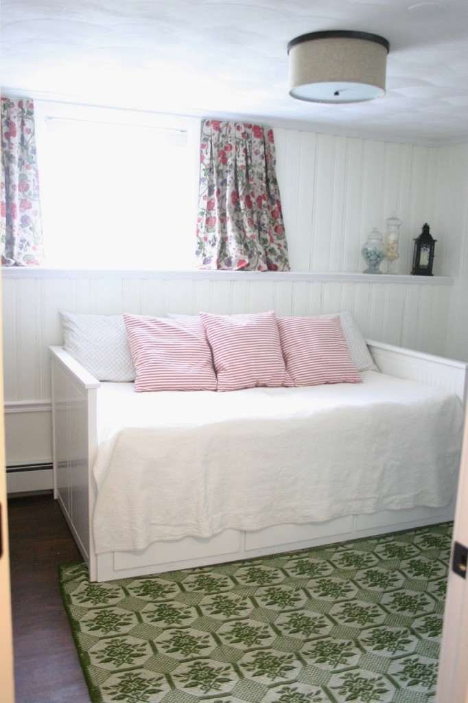 tween girl bedroom